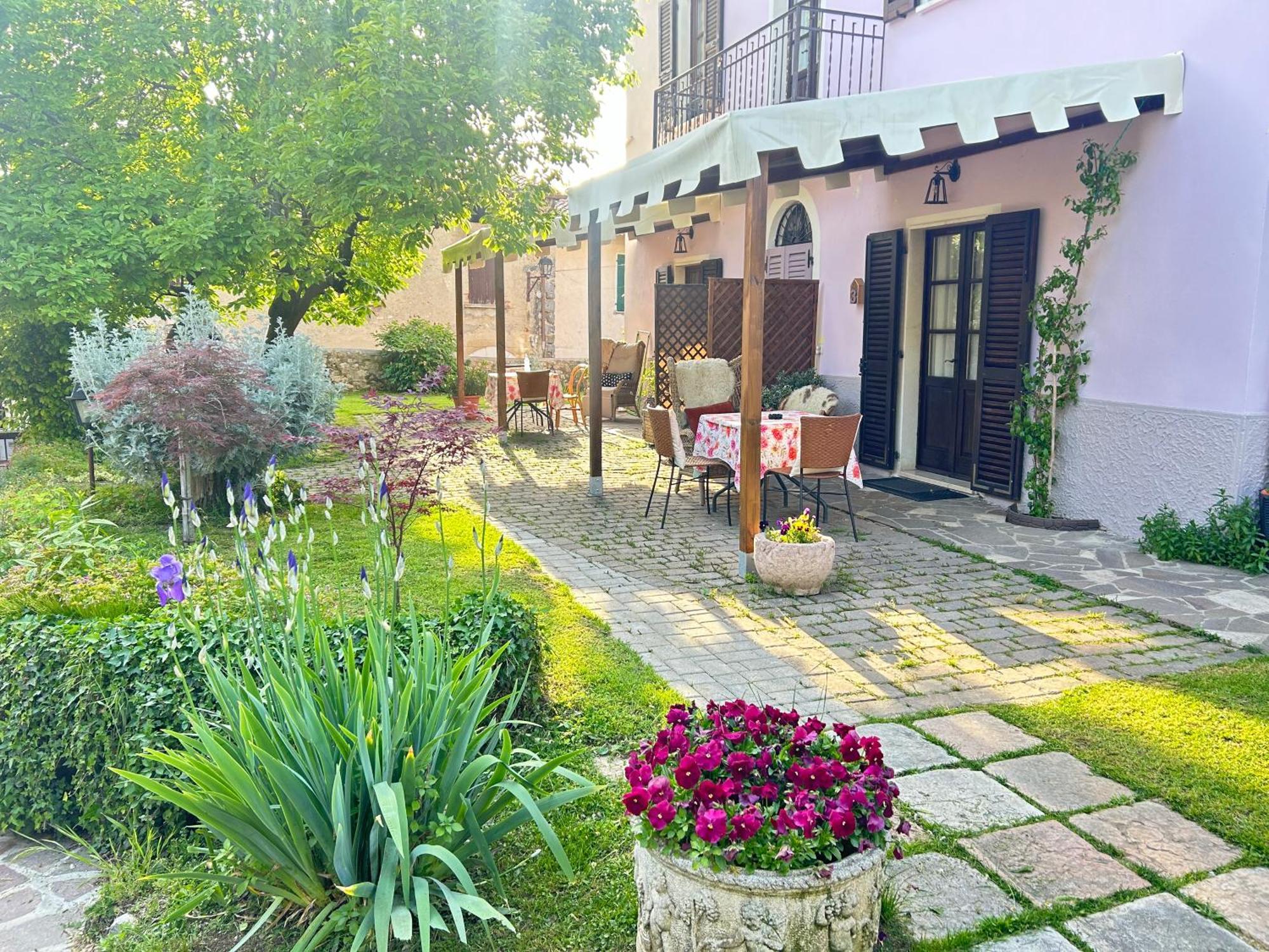La Casa Di Campagna Sul Garda Puegnago sul Garda Exterior foto
